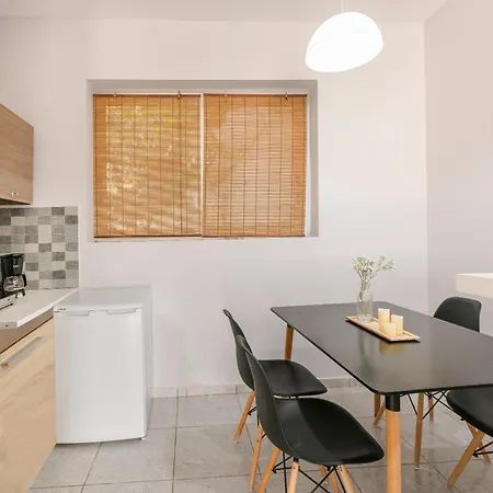 Bed and Breakfast Sofi 3*