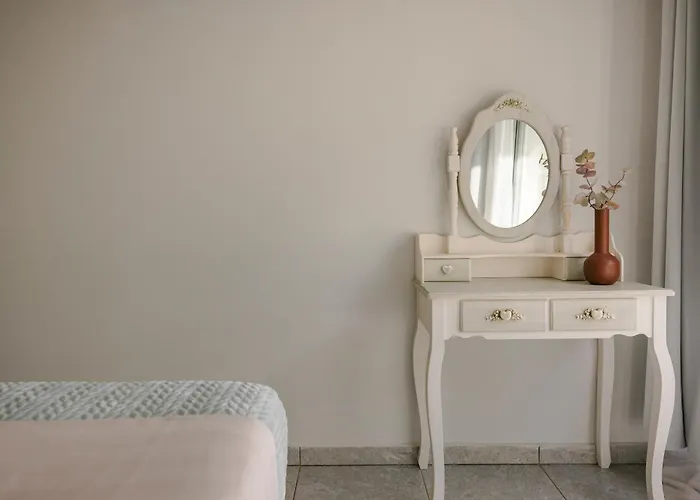 Sofi לינה וארוחת בוקר